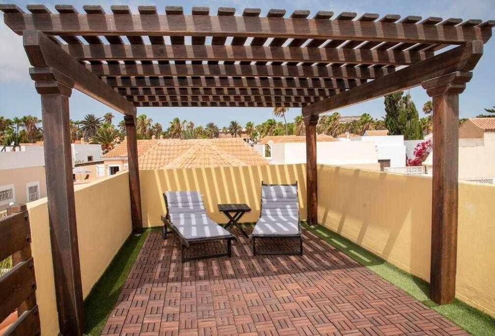 Aurora Mari Villa Your Dream Steps From The Ocean Shore Caleta de Fuste Exterior foto