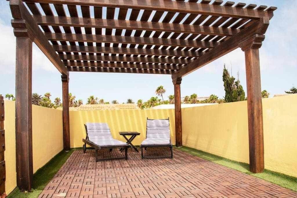 Aurora Mari Villa Your Dream Steps From The Ocean Shore Caleta de Fuste Exterior foto
